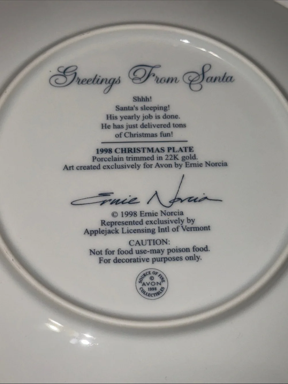 Avon 1998 Santa on Moon Holiday Plate – 22k Gold Rim